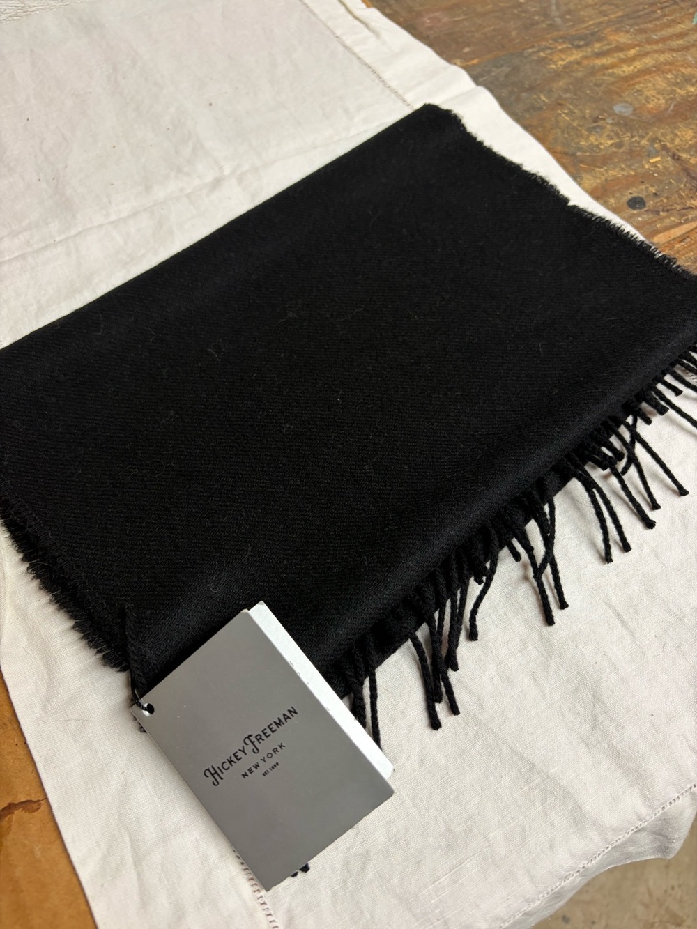 Hickey Freeman Black 100 % Cashmere Scarf